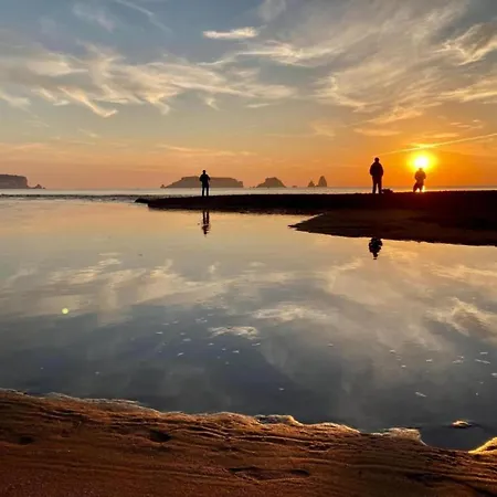 度假居 In Spain With Beachfront & Pool Access 埃斯塔蒂特